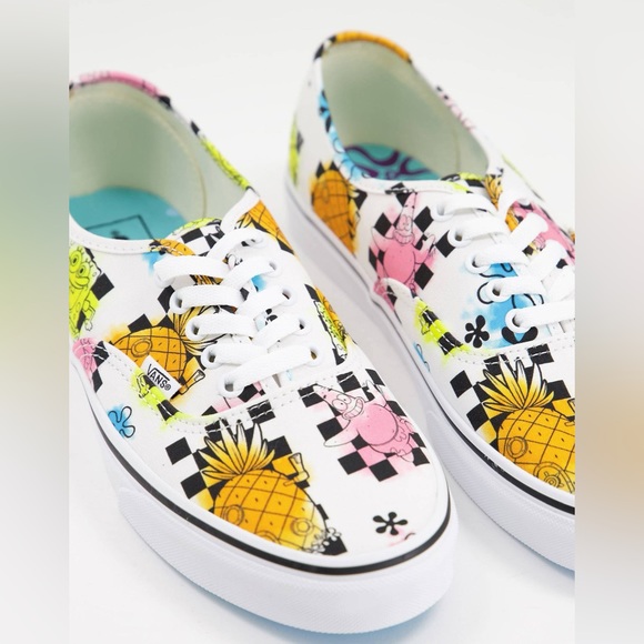 Vans X Spongebob Authentic Airbrush Sneakers in Multi - Picture 1 of 4